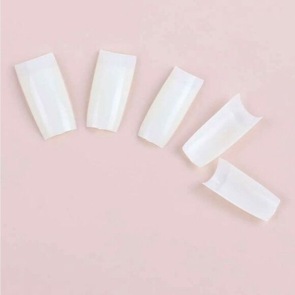 Boxed Manicure Nail Tips Set 500 Pieces - Picture 4 of 6